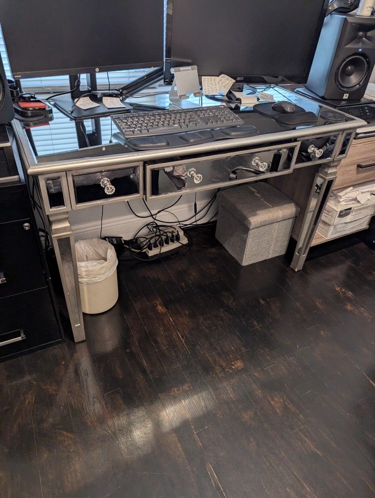 Mirror Desk