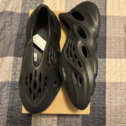Yzy Foam Runners Onyx 11