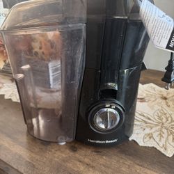 Hamilton juicer