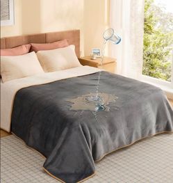 Bedsure Waterproof Blanket for Bed Soft Sherpa Fleece Throw,Queen 90x86
Plush Cozy Calming Reversible Dog Blankets for Large Senior Dogs,Warm Bed Couc