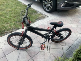 Youth Razor 18” Bike