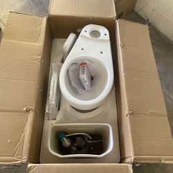 HOROW Best 2 Piece Toilet Round Skirted Toilet Model HWTT-R01S 