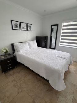 Full bedroom set with full size mattress included