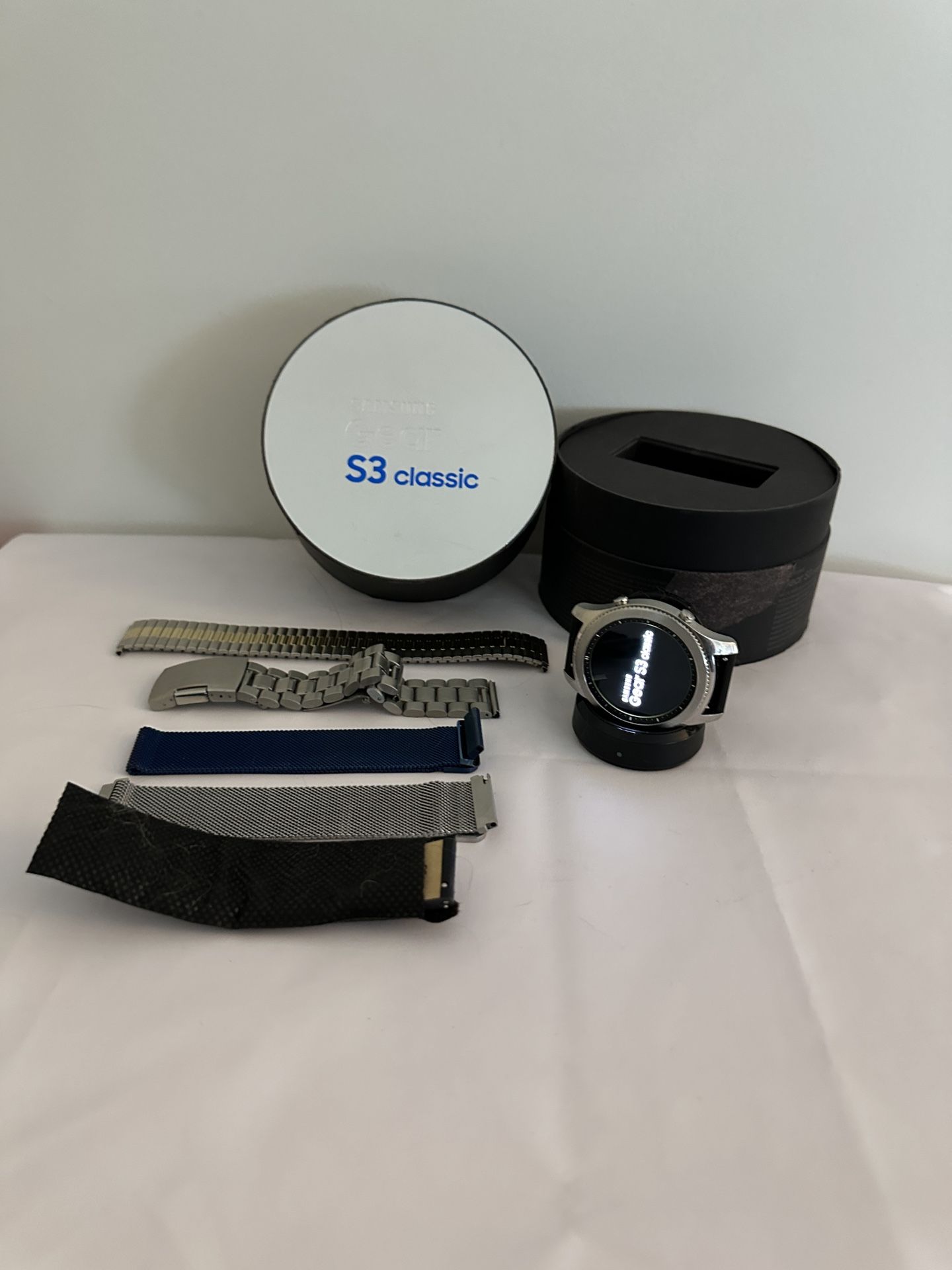 Samsung Gear S3 Classic Smart Watch + Extras