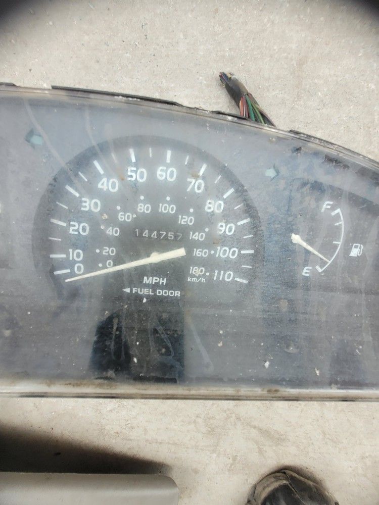 Parts For Tacoma  2001 Motor 2.4  142 000 Miles