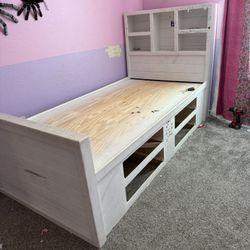 Wood Twin Bed With Drawers
