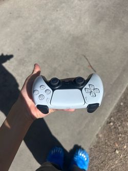 PlayStation 5 DualSense Controller