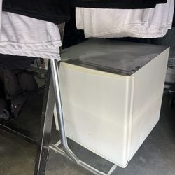Small Refrigerator