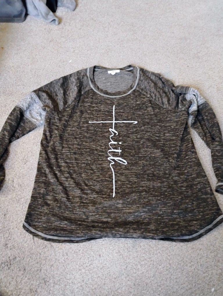 Maurice's Size 1 Shirt