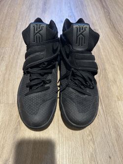 Kyrie 2 Triple Black