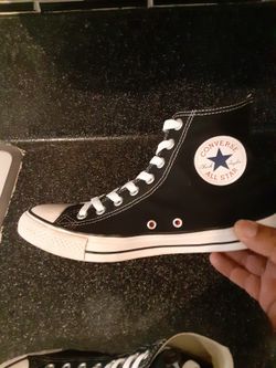 Converse mens 8 Good Condition