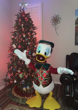 Donald Duck animatronic
