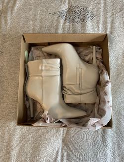 Jessican Simpson White Booties