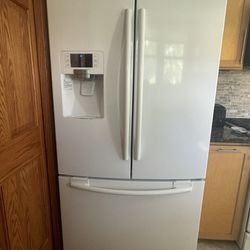 Samsung Refrigerator (freezer doesn’t work)