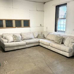 Sectional Couch 