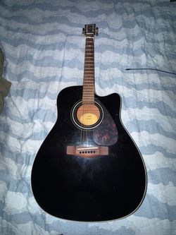 Acoustic guitar 6 string Yamaha