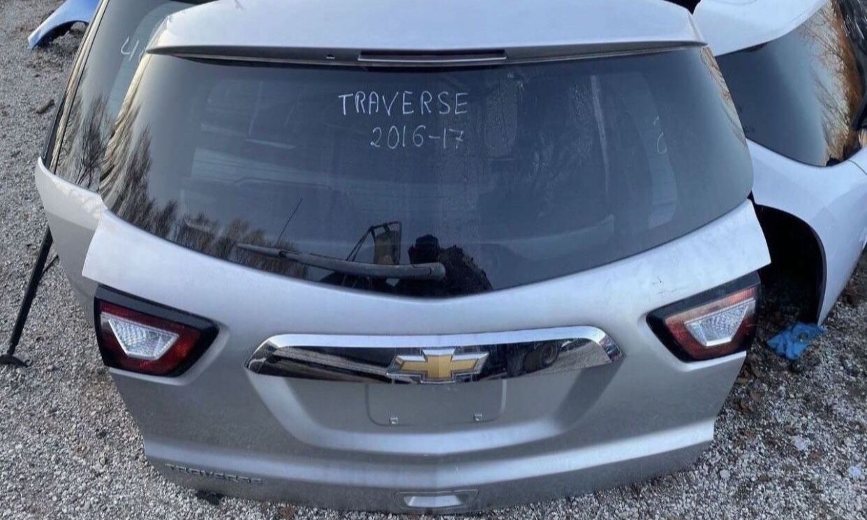 Chevrolet Traverse ( Tailgate / Trunk Lid )