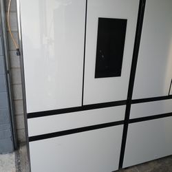 NEW !! SAMSUNG WHITE GLASS PANEL READY FAMILY HUB 4 DOOR BESPOKE REFRIGERATOR/ TABLET/ BEVERAGE CENTER 