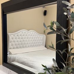 Magnussen Home Mirror Brand New Still In Box