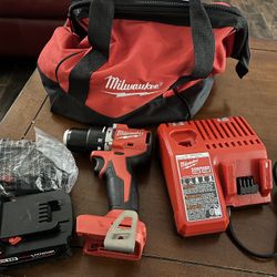 2 Battery 5.0 Charger M12M18 Drill Y Back 