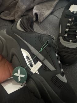 Dior b22