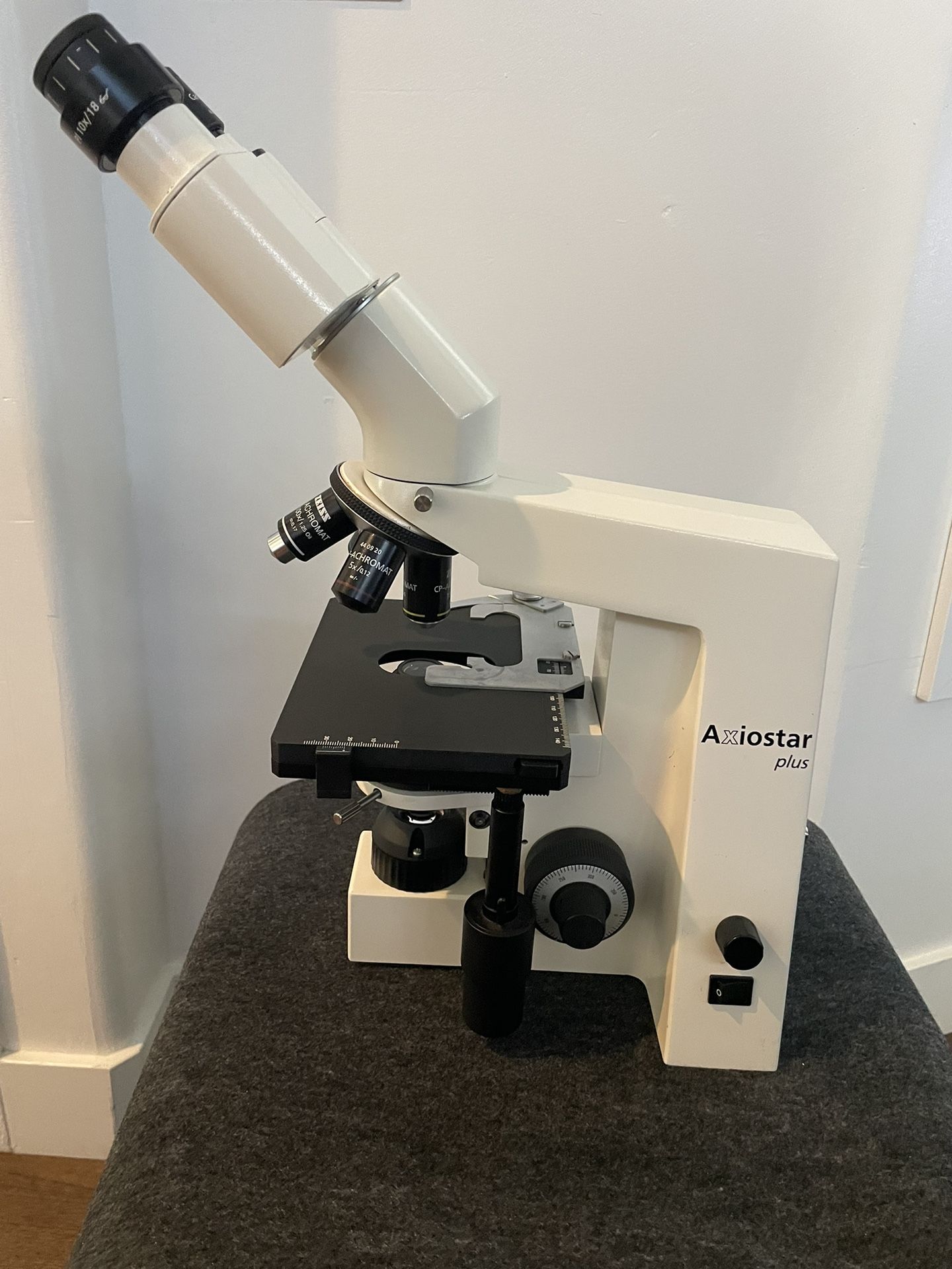 Zeiss AxioStar Plus Binocular Microscope