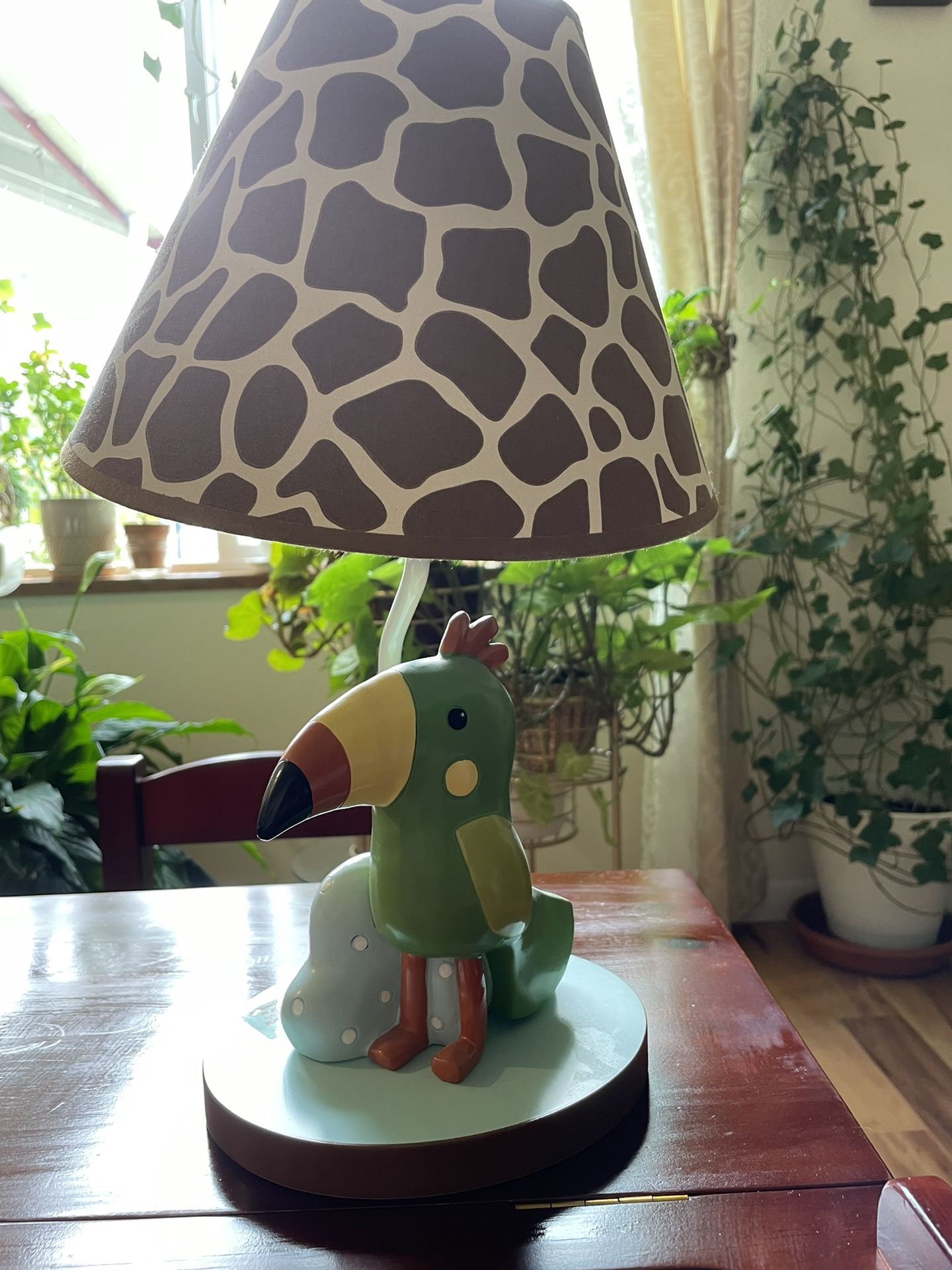 Toucan Table Lamp
