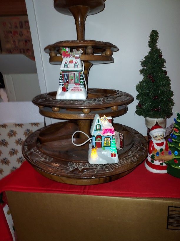 TEAK WOOD TURNTABLE WITH CHRISTMAS ORNAMENTS BRAND NEW
