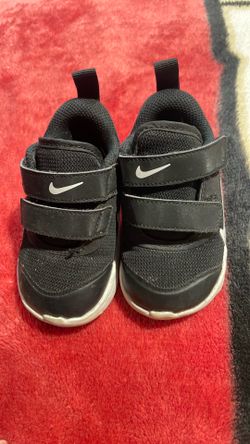 Black Nike 5C