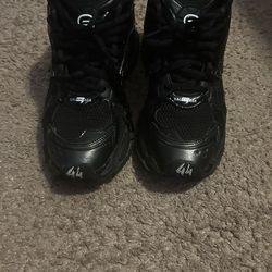 Balencaiagas runners