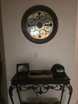 Round Iron Mirror & Entry Table