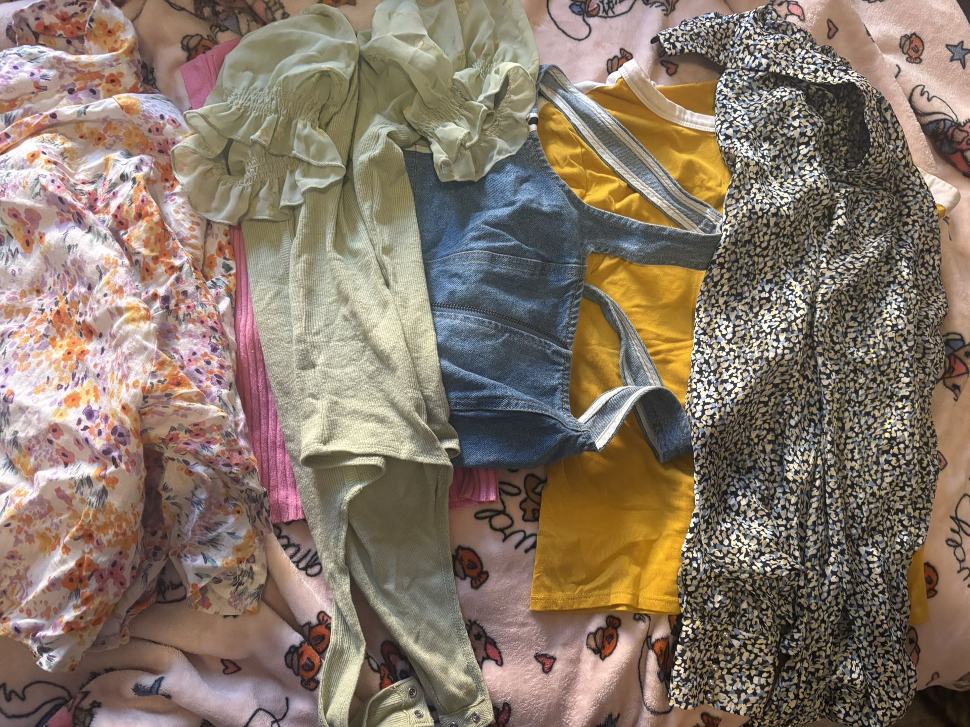 Lot Of 6 Medium Women’s Tops