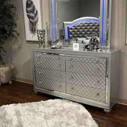 in Stock Leesa Silver DresserAnd Mirror $10 Down Payment Financing and delivery Available 