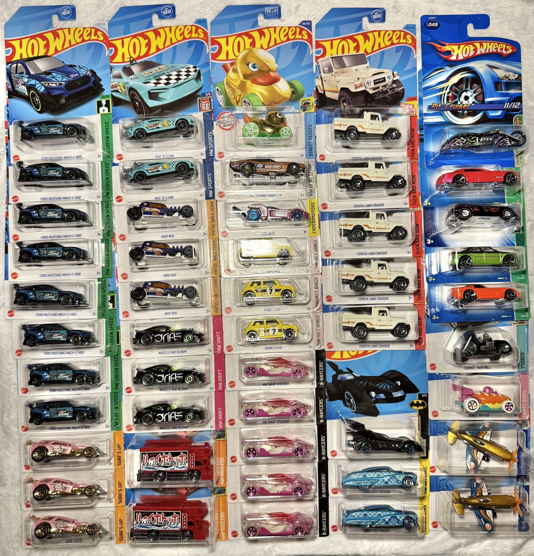 Treasure hunt lot 49 Cars ($2.24 Each)