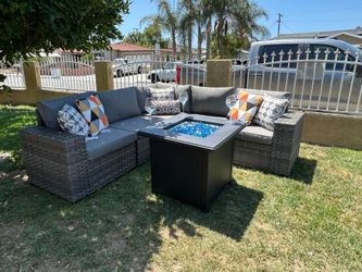 Patio Furniture set outdoor new in the box