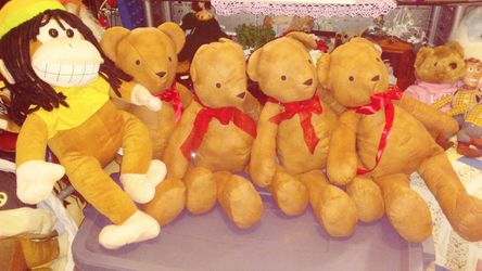 VARIOS. PELUCHES