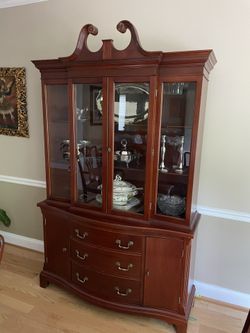 Mahogany Chippendale Style Cabinet- Antique made in USA