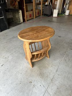 Oak End Table With Magazine Rack