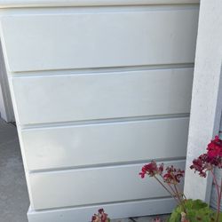 White Dresser With 4 Drawers 
