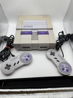 Super Nintendo Console SNES W/Games