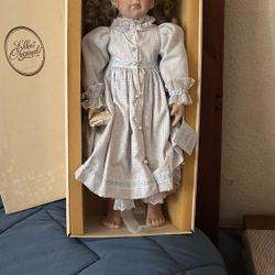Poecelain  Doll Shelley