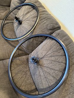 Road bike wheels for Shimano