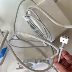 Original Apple Magnetic Charger
