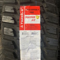 33x12.50R17 Lt