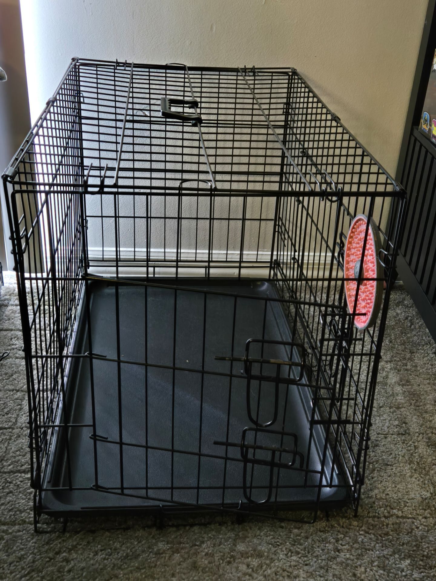Dog crate