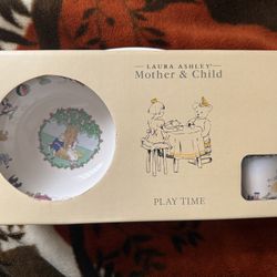 Vintage BN set of 4 Laura Ashley "Playtime" nursery collection from the Mother & Child line, set of 4 dining pieces