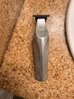 Wahl Hi Viz Trimmer no box includes charger