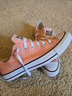 Converse tennis shoes New