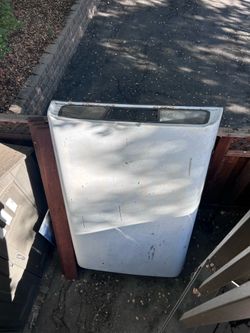 Camper shell for ford
