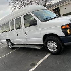 2011 Ford E-250